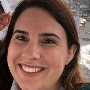 Meet your Posher, Jennifer